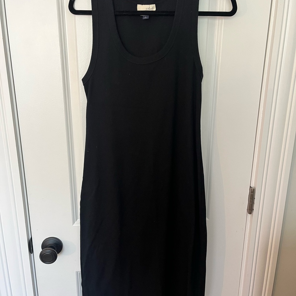 Universal Thread Black Sleeveless Dress